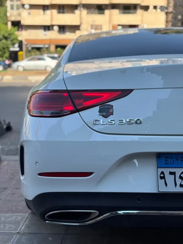 مرسيدس بنز سي ال اس 350 2019 ايه ام جي أبيض أوتوماتيك — مستعملة