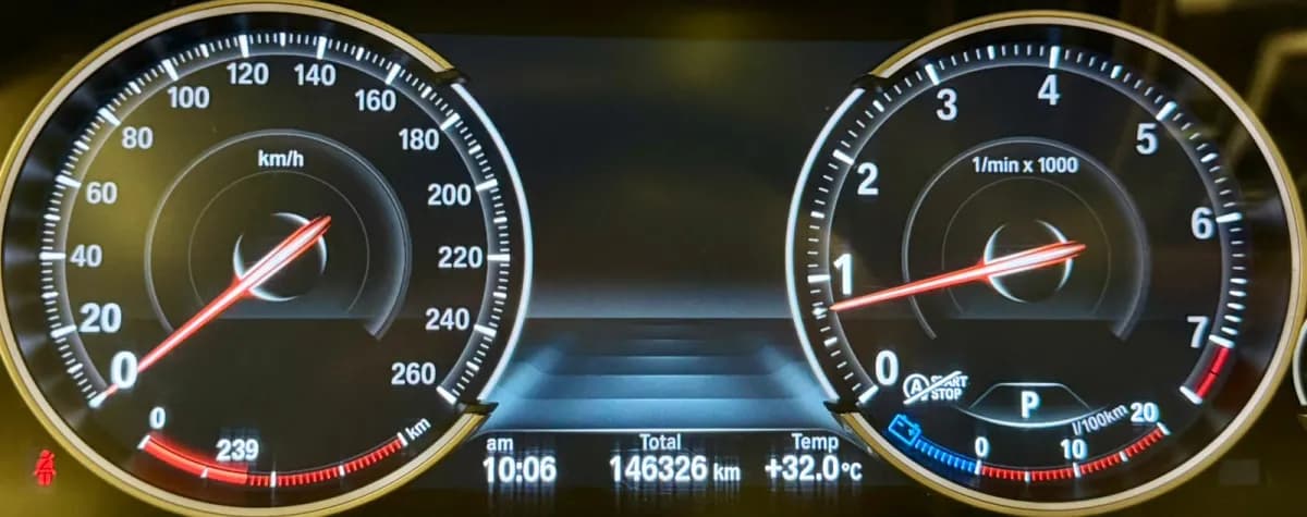 بي ام دبليو X6 2015 ام 40 اي رمادي أوتوماتيك — مستعملة