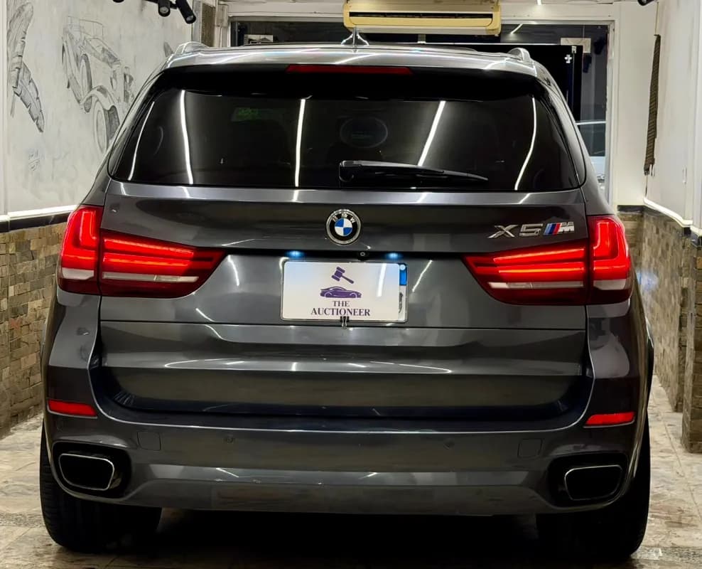 بي ام دبليو X6 2015 ام 40 اي رمادي أوتوماتيك — مستعملة