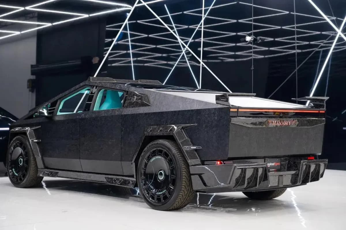 تيسلا سايبر تراك 2026 دول موتور أسود أوتوماتيك — جديدة