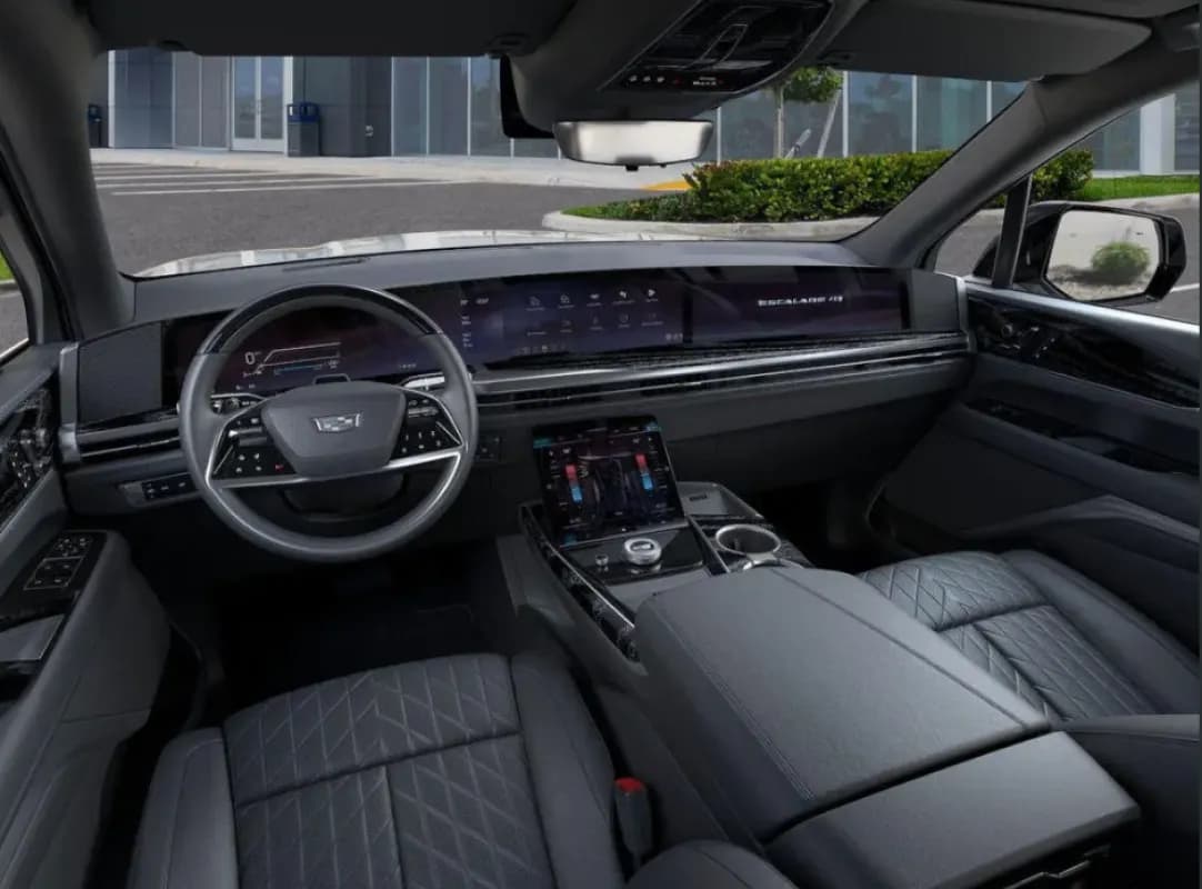 Cadillac Escalade 2026 IQ Luxury 2 Gray Automatic — New