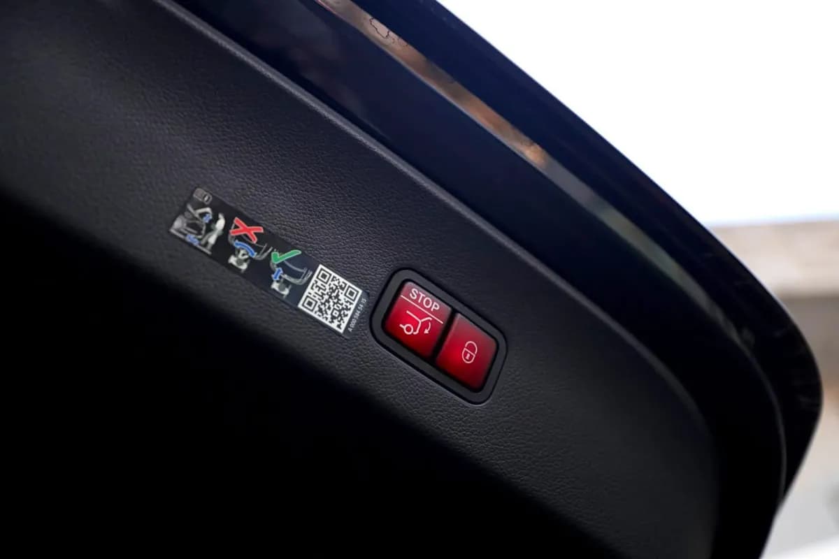 Mercedes-Benz GLC 200 2024 Amg Black Automatic — Used
