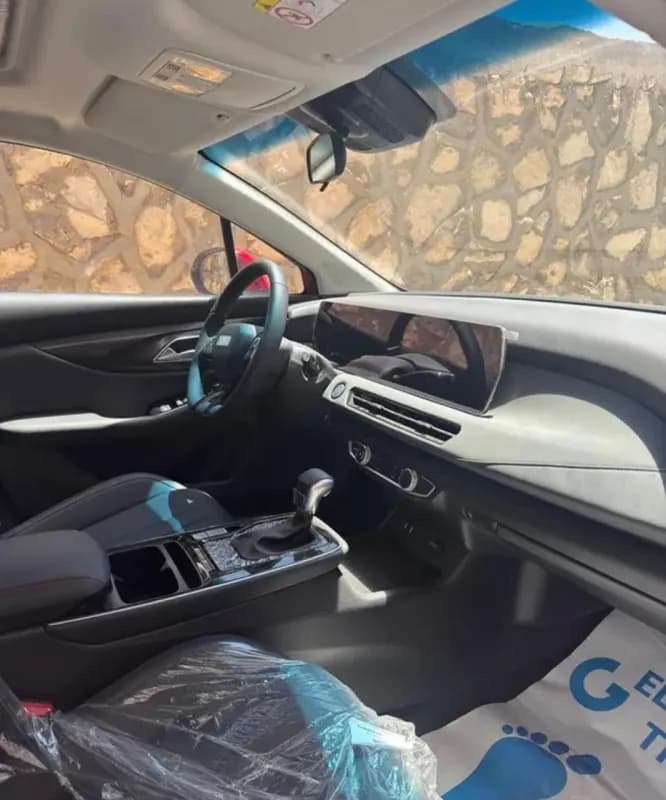 بايك يو ٥ بلس 2026 هاي لاين أحمر أوتوماتيك — جديدة