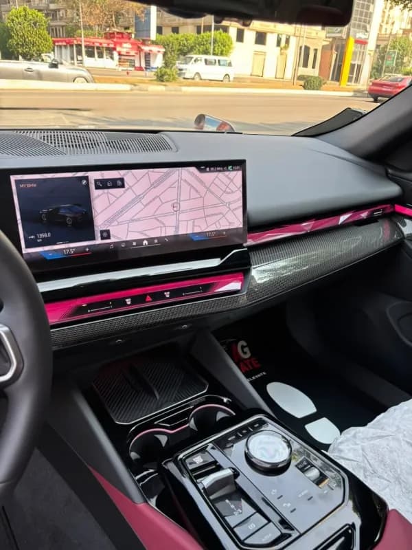 بي ام دبليو 520i 2026 ام سبورت أسود أوتوماتيك — مستعملة