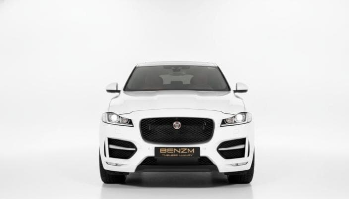 جاكوار اف باس 2018 P250 S أبيض أوتوماتيك — مستعملة