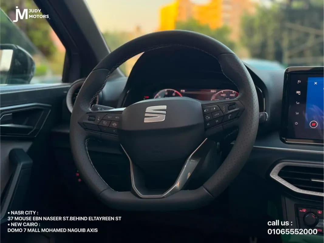 سيات ابيزا 2027 اف ار رمادي دي اس جي — جديدة