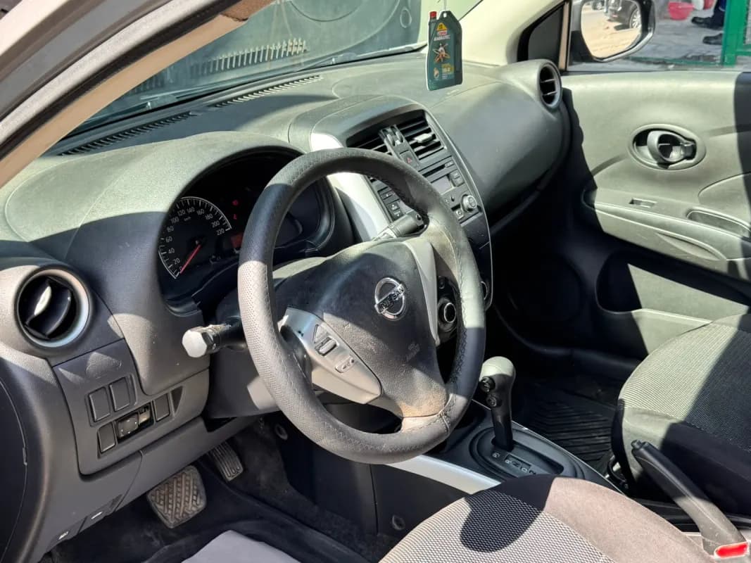 Nissan Sunny 2018 2nd Category Champagne Automatic — Used
