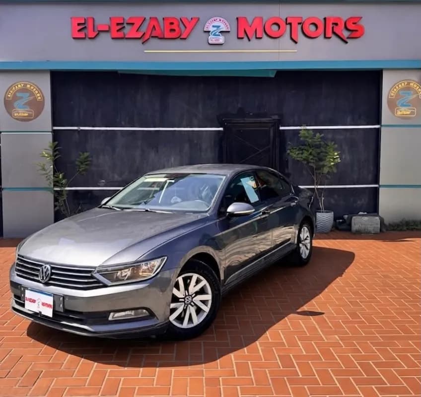 Volkswagen Passat 2018 A/T Basic Silver Automatic — Used