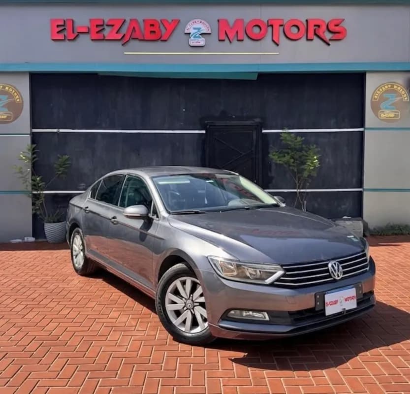 Volkswagen Passat 2018 A/T Basic Silver Automatic — Used