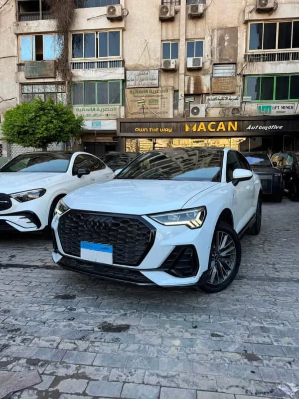أودي كيو 3 2024 سبورت باك اس لاين أبيض أوتوماتيك — مستعملة