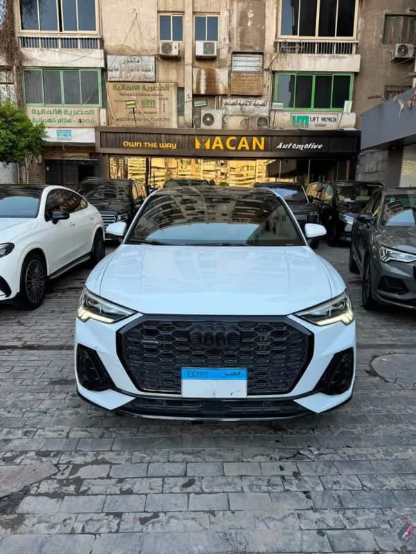 أودي كيو 3 2024 سبورت باك اس لاين أبيض أوتوماتيك — مستعملة