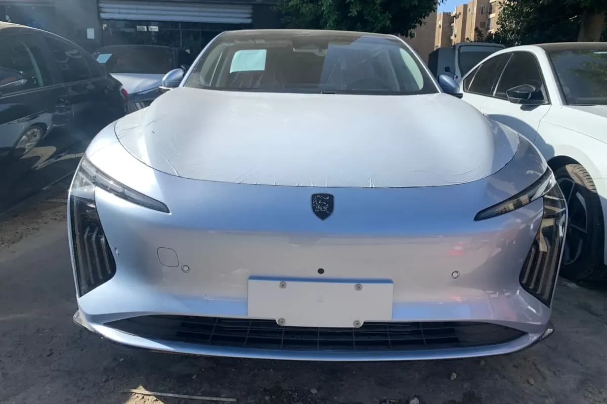 فورسينج اس ٧ 2027 ريف فضي أوتوماتيك — جديدة