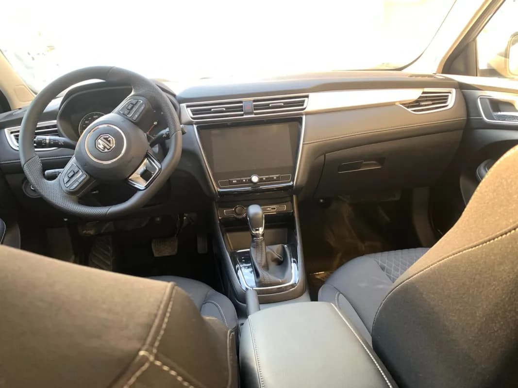 ام جي 5 2027 كومفورت فضي أوتوماتيك — جديدة