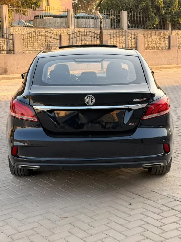 ام جي 6 2021 كومفرت أسود أوتوماتيك — مستعملة