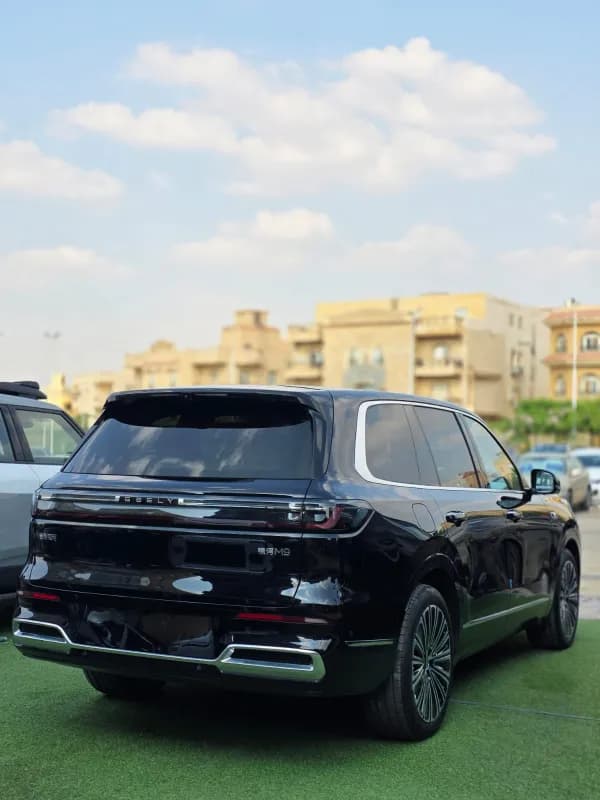جيلي جلاكسي أم 9 2025 بيونير إيديشن أسود أوتوماتيك — جديدة