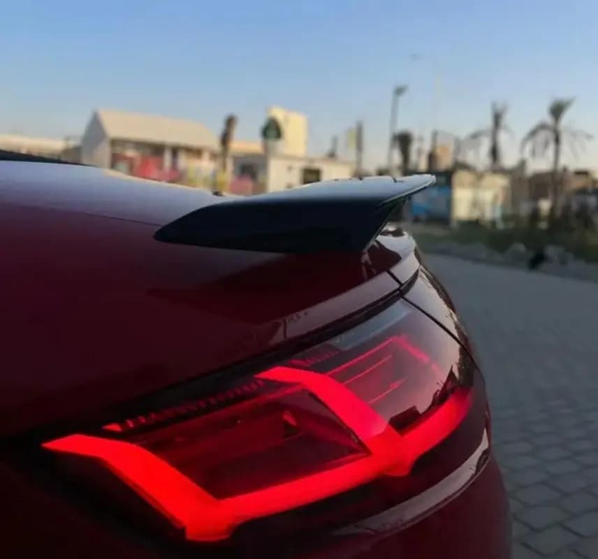 أودي تي تي 2022 أس لاين أحمر أوتوماتيك — مستعملة