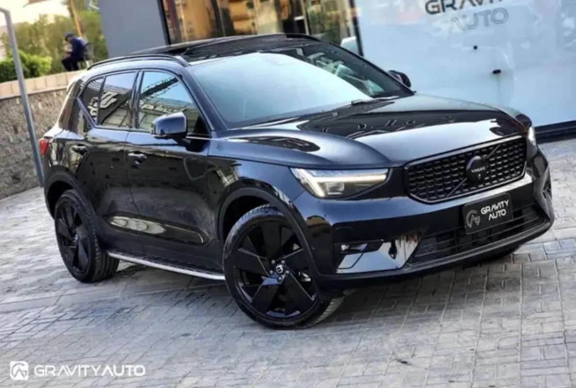 فولفو اكس سي 40 2026 بلاك ايديشن أسود أوتوماتيك — مستعملة