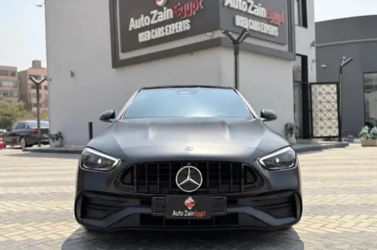 مرسيدس بنز C200 2022 ايه ام جي أسود أوتوماتيك — مستعملة