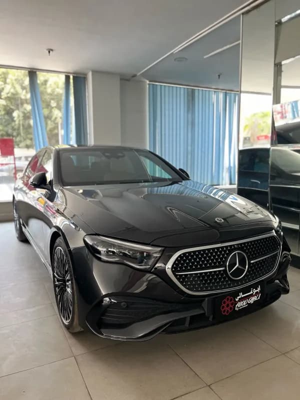 مرسيدس بنز E200 2026 ايه ام جي أسود أوتوماتيك — جديدة
