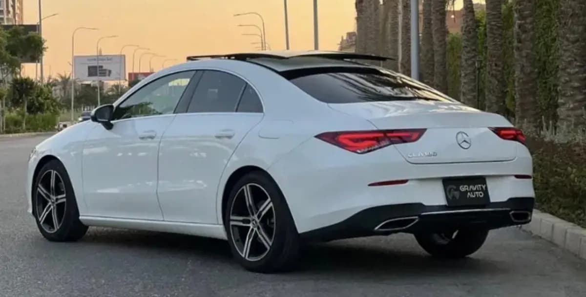 مرسيدس بنز CLA 180 2021 بروجرسيف أبيض أوتوماتيك — مستعملة