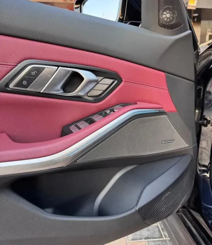بي ام دبليو i3 2026 40 سبورت نايت باكدج ام ال أسود أوتوماتيك — جديدة