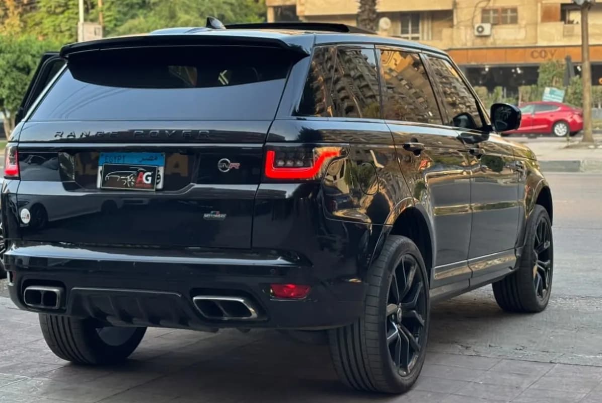رينج روفر سبورت 2020 اس في ار أسود أوتوماتيك — مستعملة