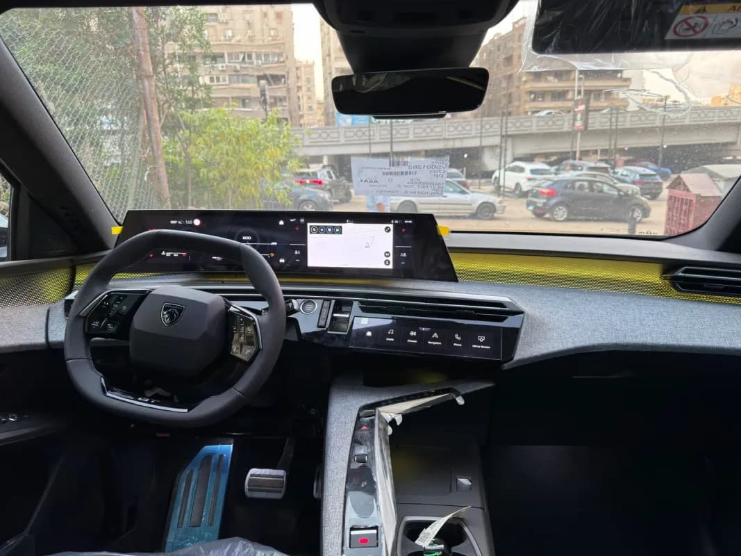 بيجو 3008 2027 جي تي أسود دي اس جي — جديدة