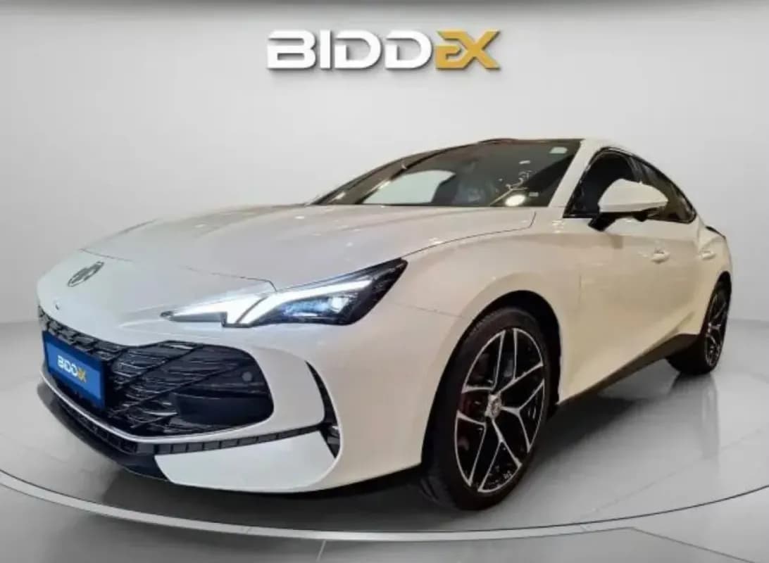 ام جي 7 2027 تروفي أبيض أوتوماتيك — جديدة
