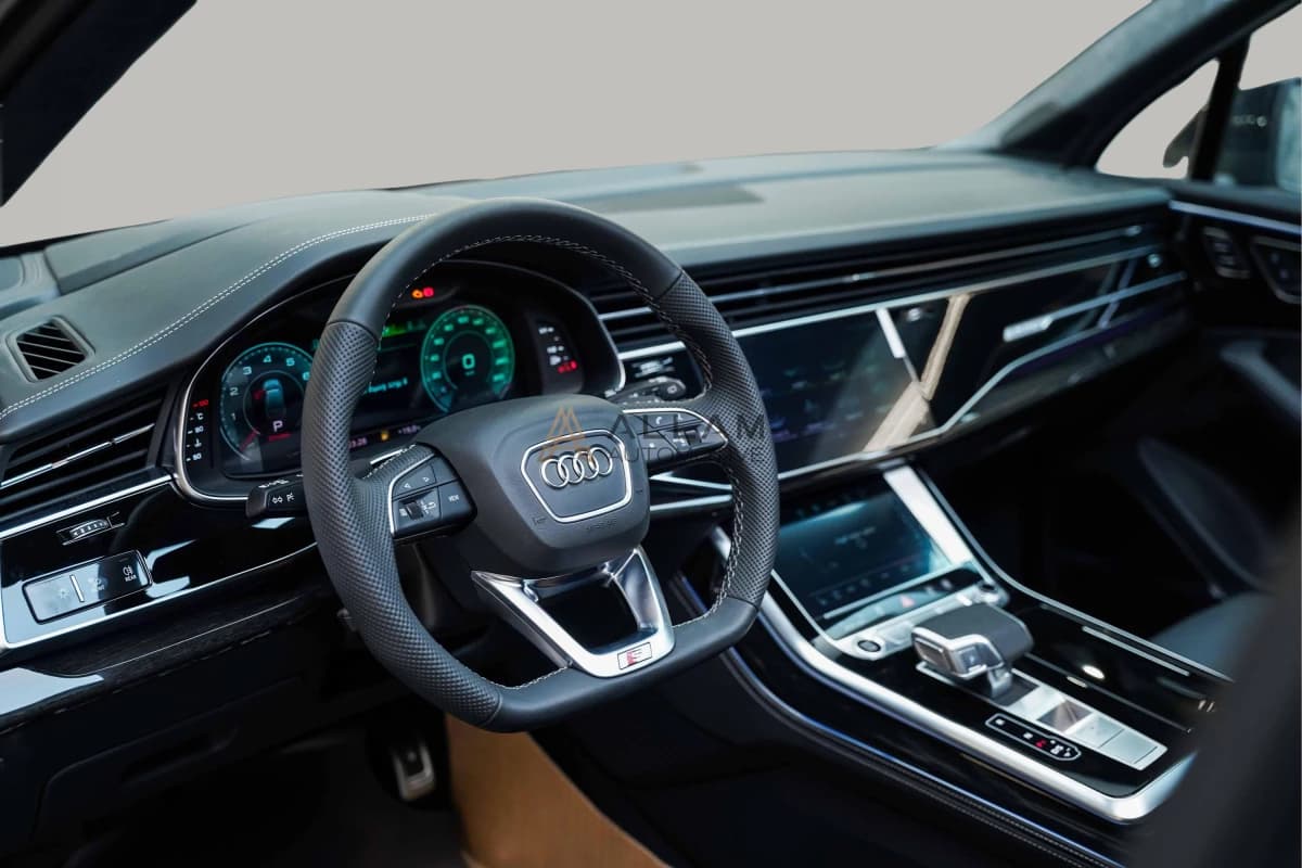 Audi Q7 2025 S-Line Plus Gray Automatic — New