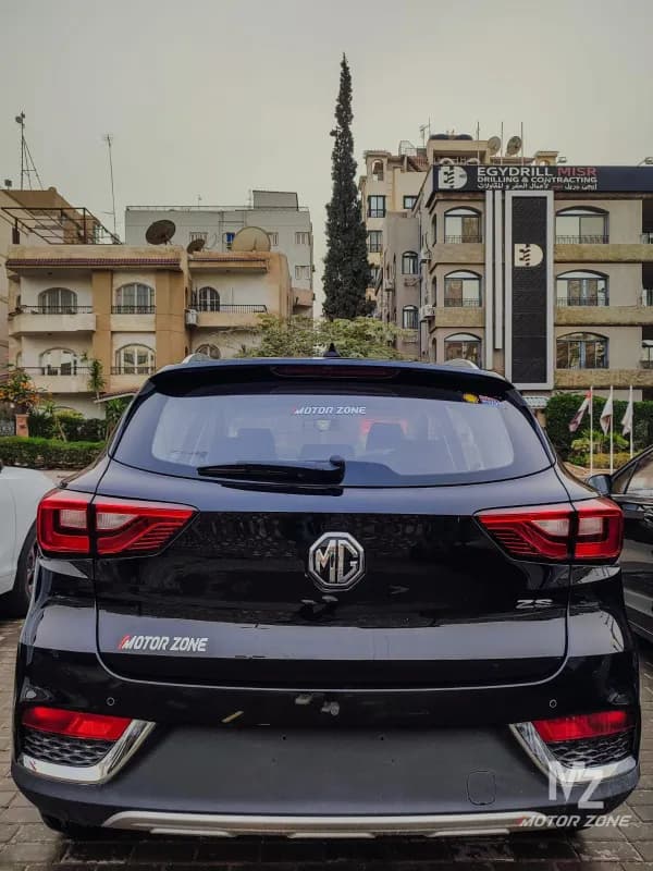 MG ZS 2027 Luxury Black Automatic — New