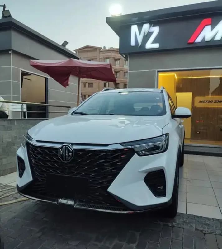ام جي ار اكس 5 2027 لاكشري أبيض أوتوماتيك — جديدة