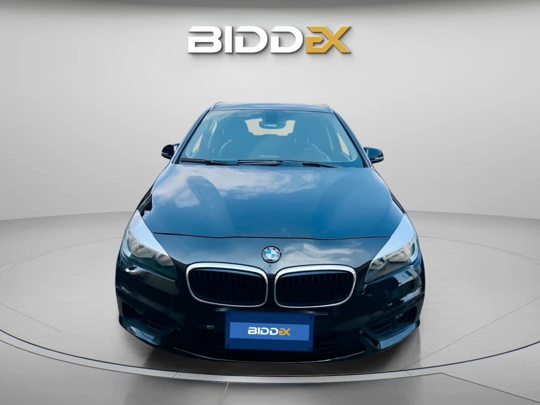 بي ام دبليو 218i 2015 سبورت لاين أسود أوتوماتيك — مستعملة