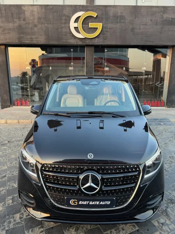 Mercedes-Benz V300 2026 amg Black Automatic — New
