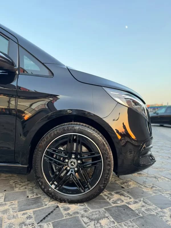 Mercedes-Benz V300 2026 amg Black Automatic — New
