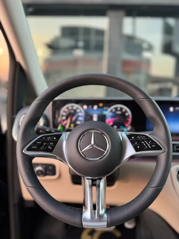 Mercedes-Benz V300 2026 amg Black Automatic — New
