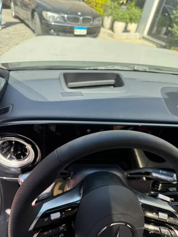 Mercedes-Benz GLB 200 2027 AMG Line Nardo Gray Automatic — New