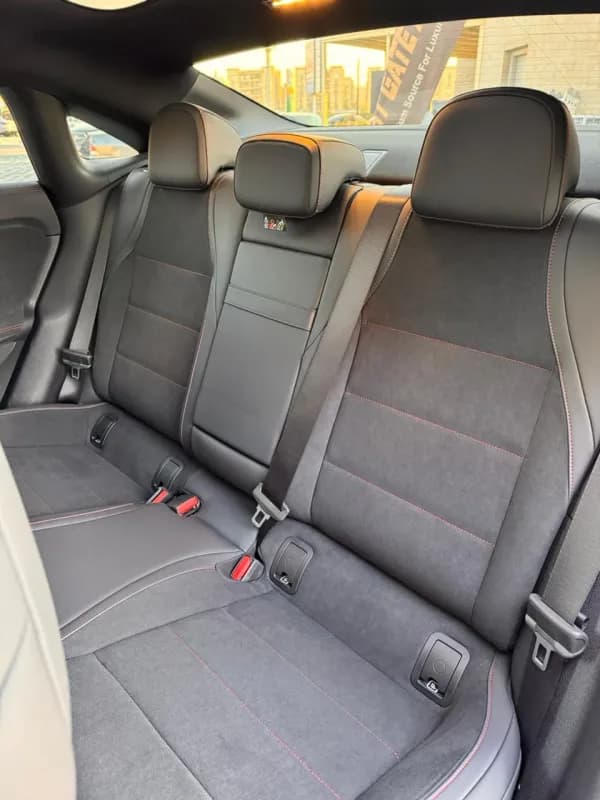 مرسيدس بنز CLA 250 -E 2025 ايه ام جي الكتريك أحمر أوتوماتيك — جديدة