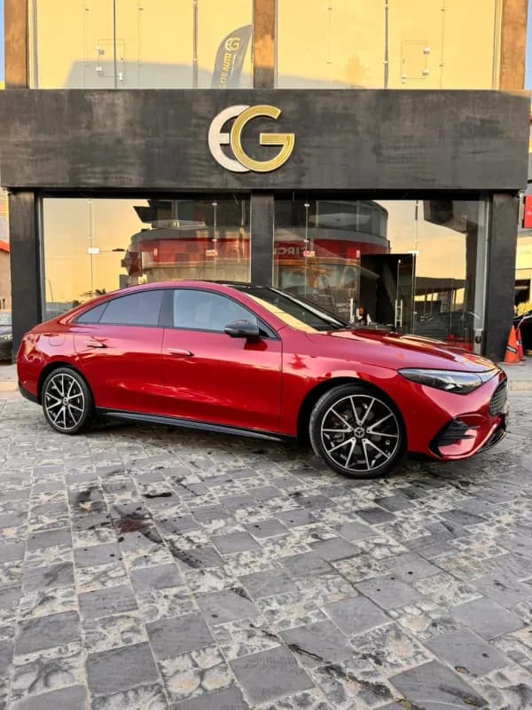 مرسيدس بنز CLA 250 -E 2025 ايه ام جي الكتريك أحمر أوتوماتيك — جديدة