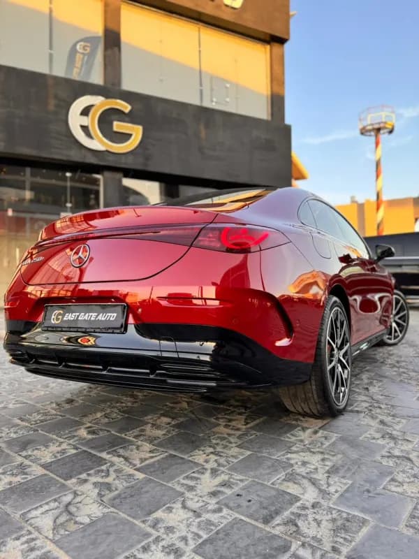 مرسيدس بنز CLA 250 -E 2025 ايه ام جي الكتريك أحمر أوتوماتيك — جديدة