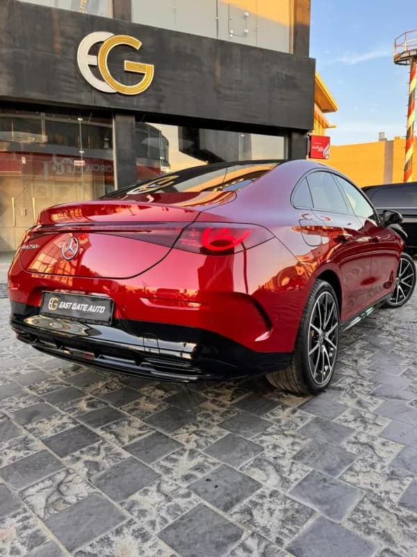 مرسيدس بنز CLA 250 -E 2025 ايه ام جي الكتريك أحمر أوتوماتيك — جديدة