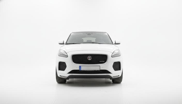 جاكوار اي باس 2020 R-Dynamic S أبيض أوتوماتيك — مستعملة - 1