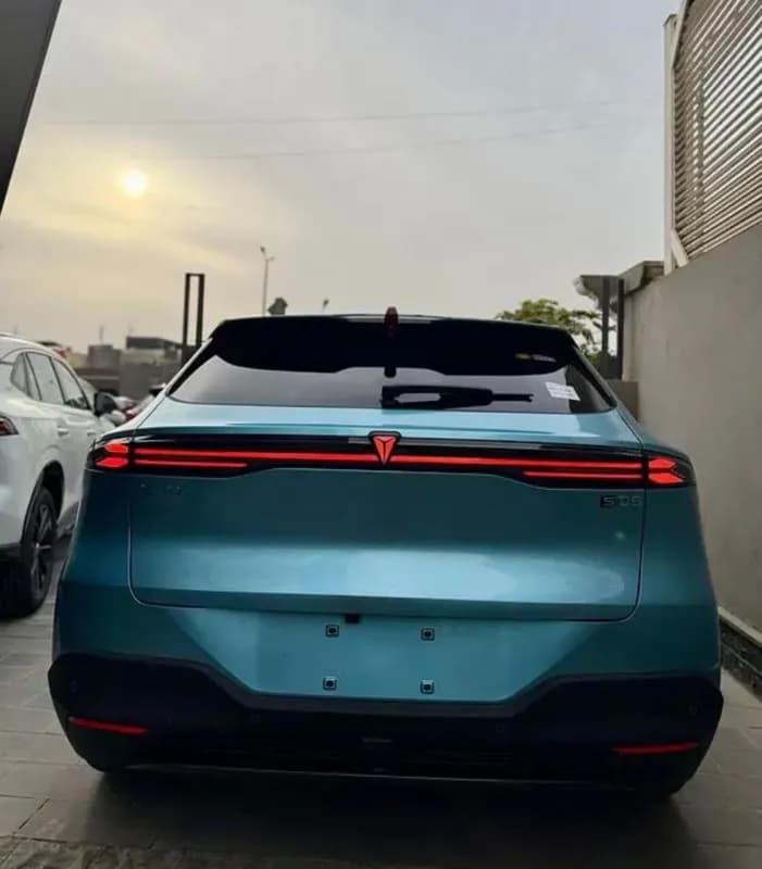 ديبال اس 05 2027 رييف أزرق سماوي أوتوماتيك — جديدة