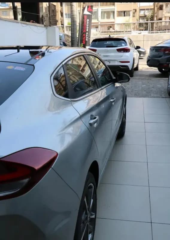 Hyundai I 30 FASTBACK 2026 BLAZE Silver Dct — New