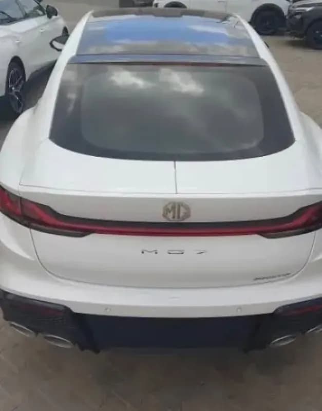 MG 7 2027 Luxury White Dct — New