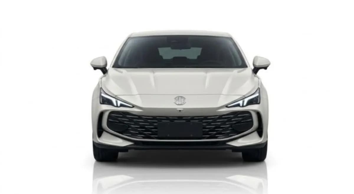 MG 7 2027 Luxury White Dct — New