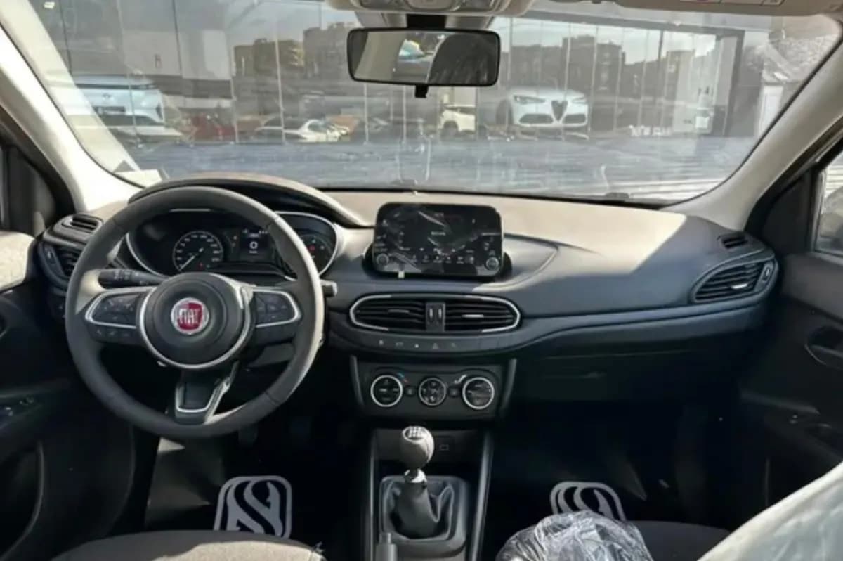 Fiat Tipo 2026 Highline Gray Manual — New