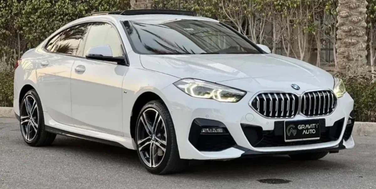 بي ام دبليو 218i 2021 ام سبورت أبيض أوتوماتيك — مستعملة
