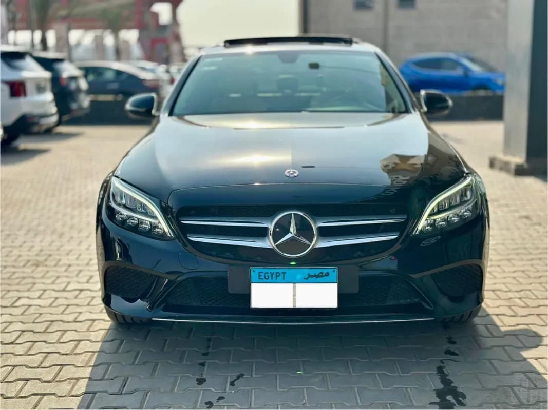 مرسيدس بنز C180 2019 افنتجارد بلس أسود أوتوماتيك — مستعملة