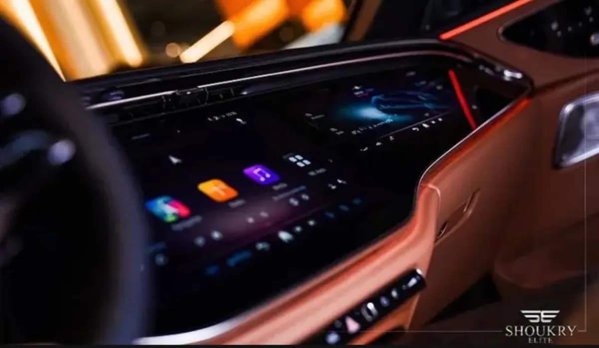 مرسيدس بنز E200 2026 ايه ام جي أسود أوتوماتيك — جديدة