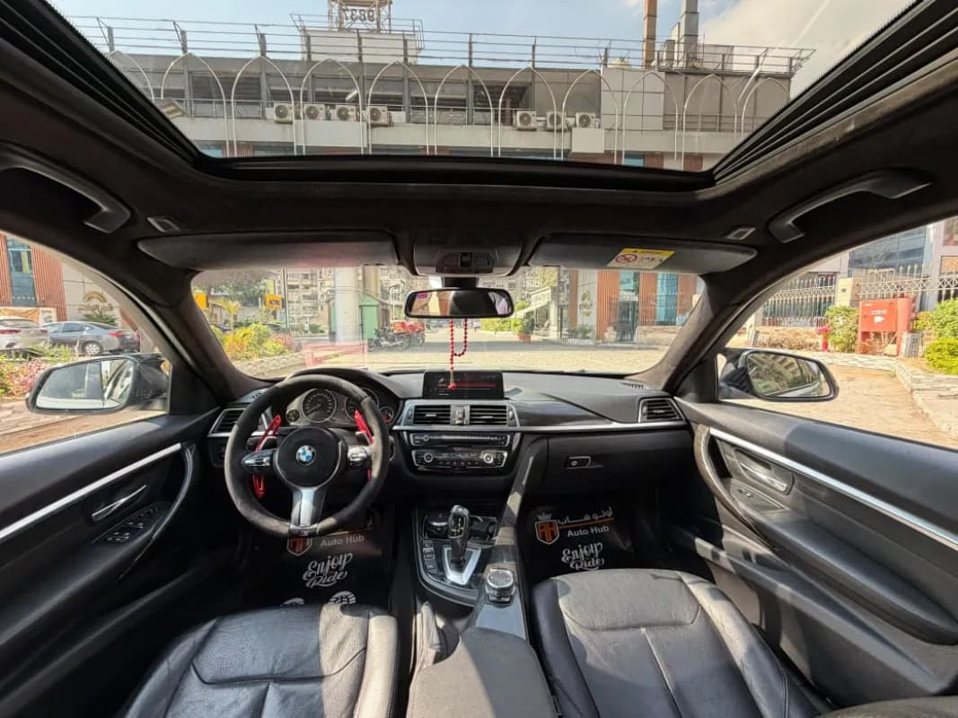 بي ام دبليو 320i 2016 ام سبورت رمادي ناردو أوتوماتيك — مستعملة